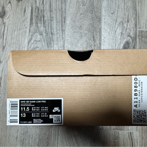 Nike SB Dunk - Navy/White/Gum - Picture 5 of 5